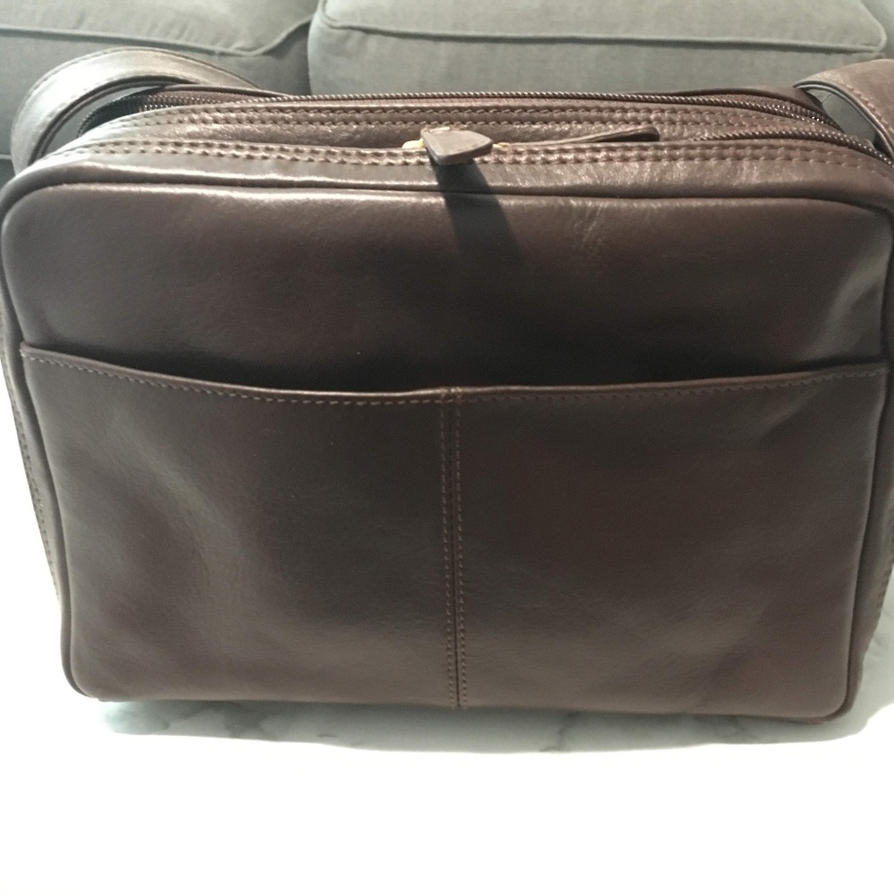 Genuine Leather Brown Purse with Pockets- NWT
